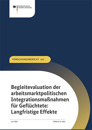 Titelbild der Publikation "Begleitevaluation der arbeitsmarktpolitischen Integrationsmaßnahmen für Geflüchtete: Langfristige Effekte"